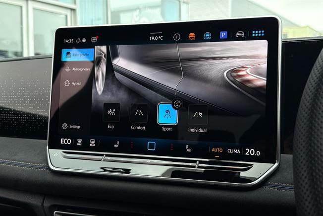 VOLKSWAGEN Tiguan Photo 34