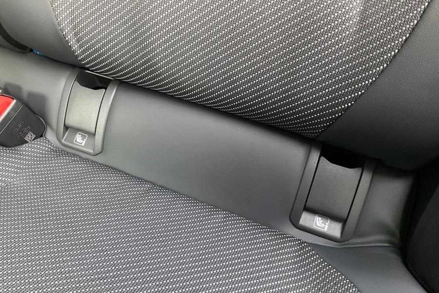 Ford EXPLORER Photo autoimg-efd0f0921801f4e0acd39b07ec87ef3cf6c4dfac.jpg