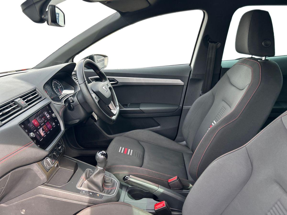 SEAT Ibiza Photo 2