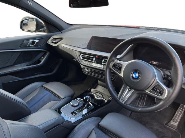 BMW 1 Series Photo autoimg-efd6d61fecb5aa7bc0a6b8a0f7dc68b52024feb0.jpg
