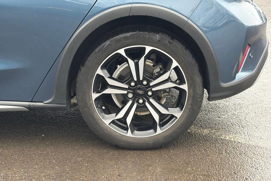 Ford FOCUS Photo autoimg-efd78ea404b23abfdb8e2ad778abdc433d89afdb.jpg