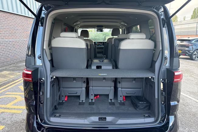 VOLKSWAGEN Multivan Photo 12