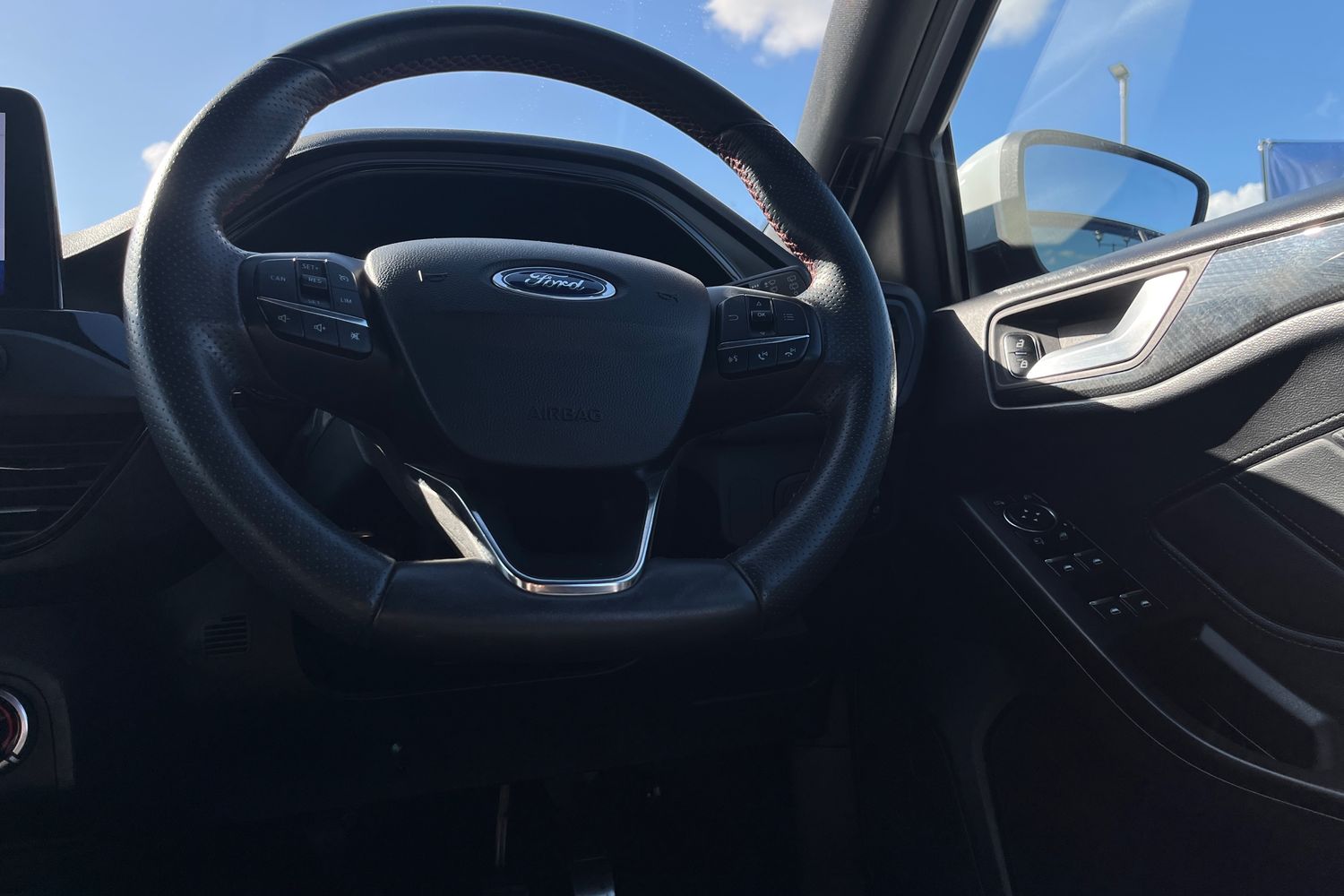Ford FOCUS Photo 11