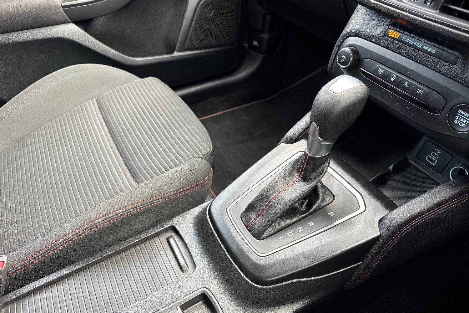 Ford FOCUS Photo 30