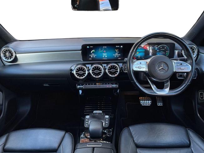 MERCEDES-BENZ CLA Photo 10