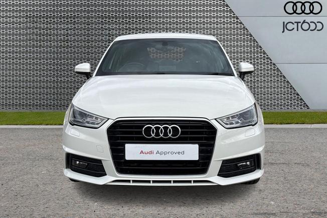 Audi A1 Photo 8