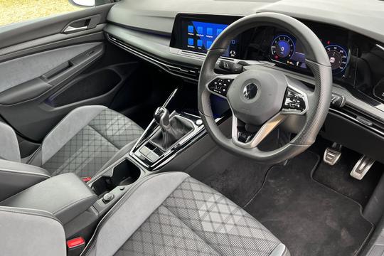 Volkswagen Golf Photo autoimg-efe20c16e47c1f93fc66ec640935559a8dd406dc.jpg