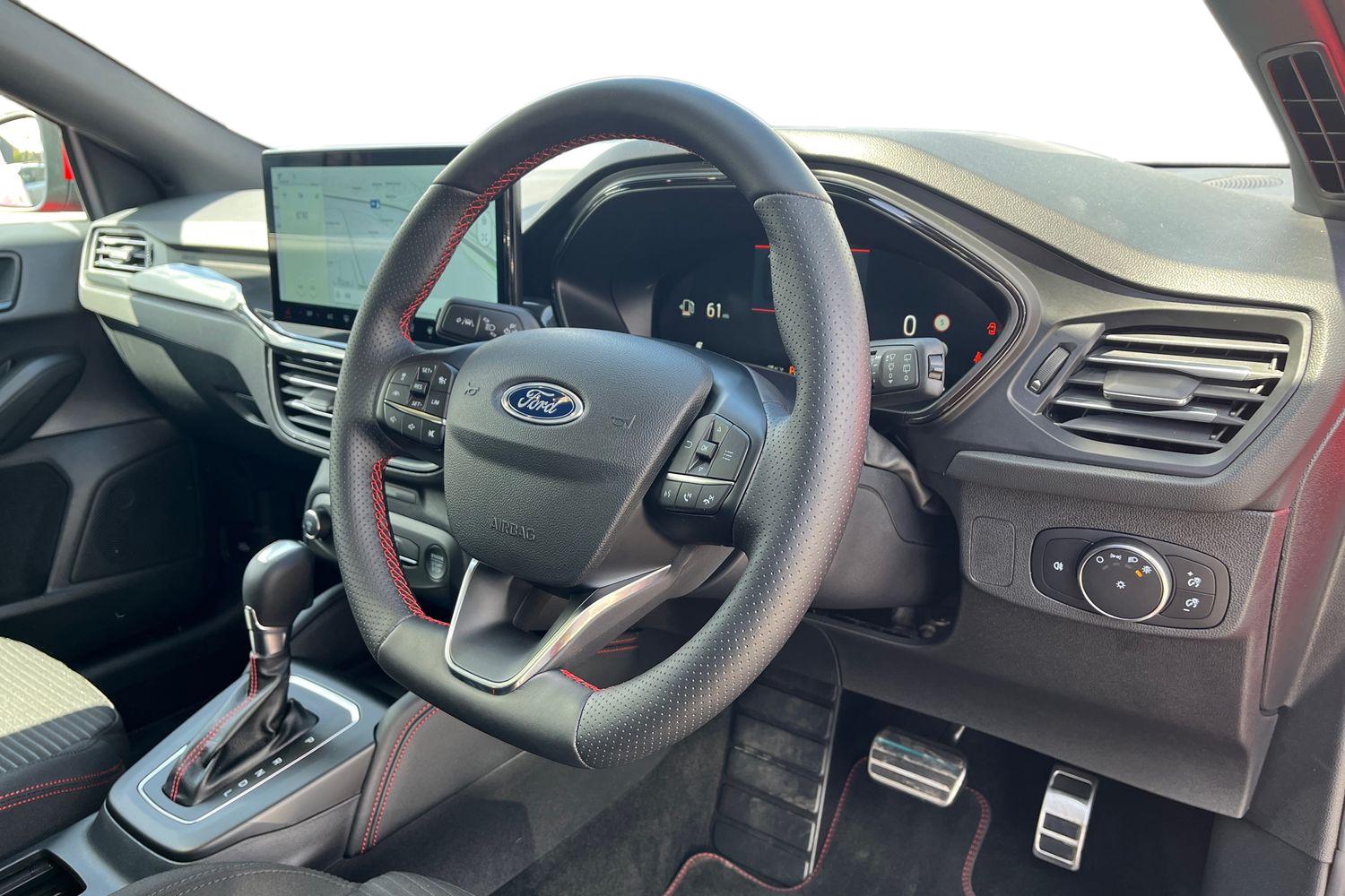 Ford Focus Photo 8