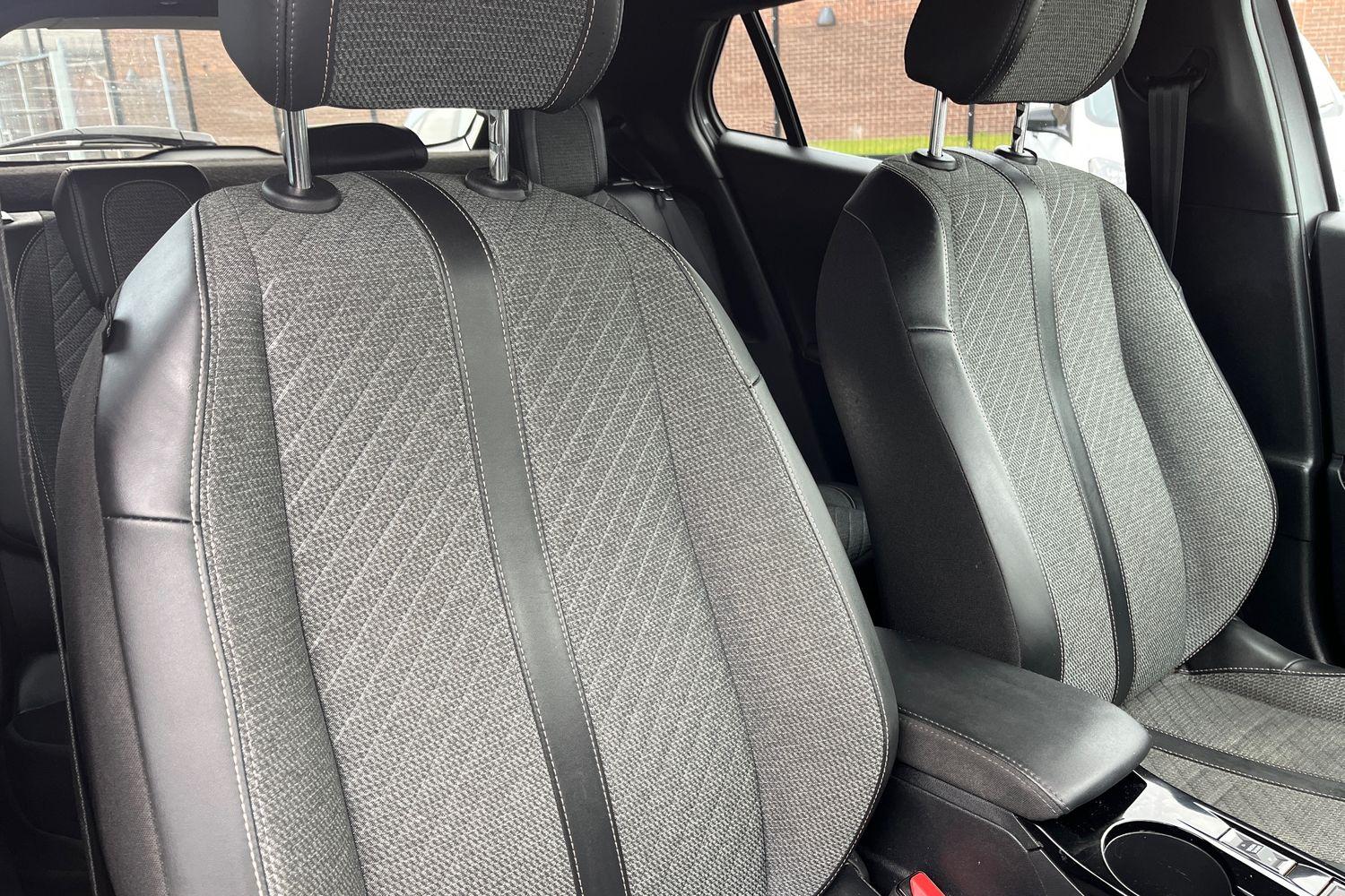 Peugeot 2008 Photo 16