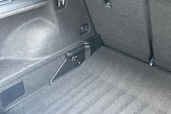 AUDI Q2 Photo 38