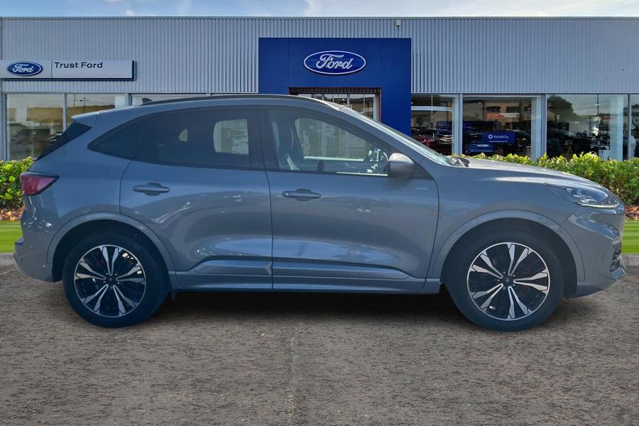 Ford KUGA Photo autoimg-efe88700316836c892af911d28ac2f8beafbcd5c.jpg