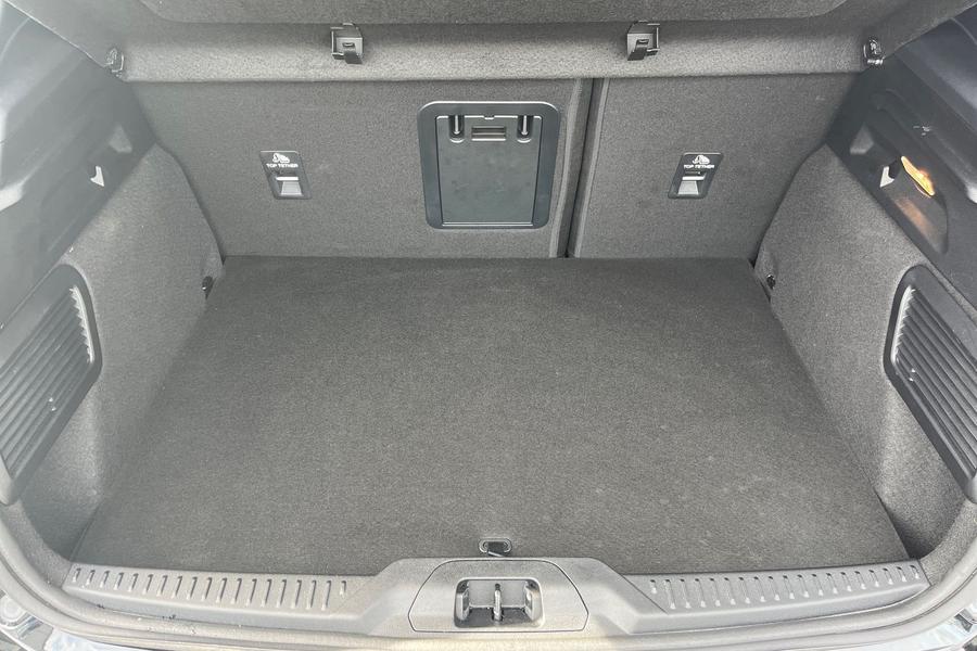 Ford FOCUS Photo autoimg-efea08c24df82bc7ec2d50912356c72bbf5248a7.jpg