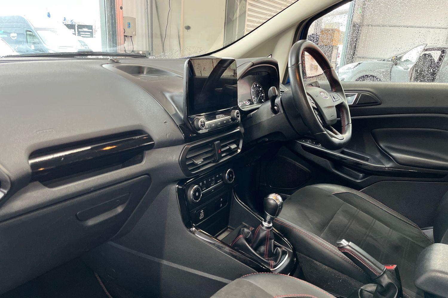 Ford ECOSPORT Photo 17