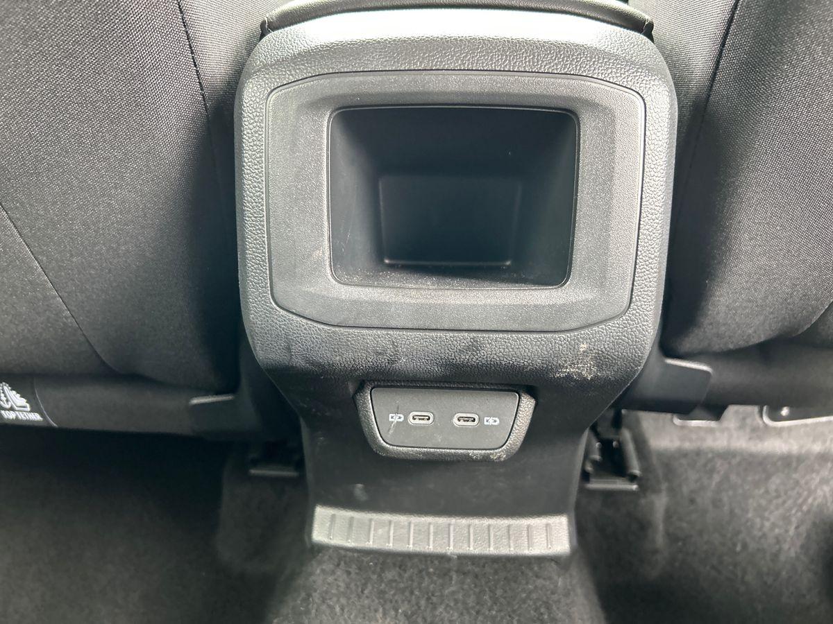 Volkswagen T-Cross Photo autoimg-efebb7cec23a2395a4f3dd68840c8ffbd4e923b7.jpg