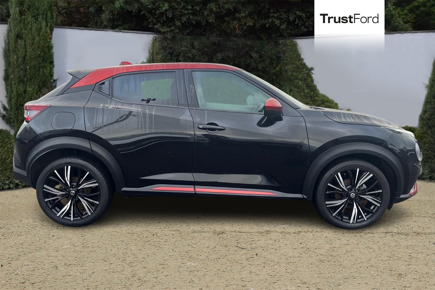 Nissan Juke Photo 2