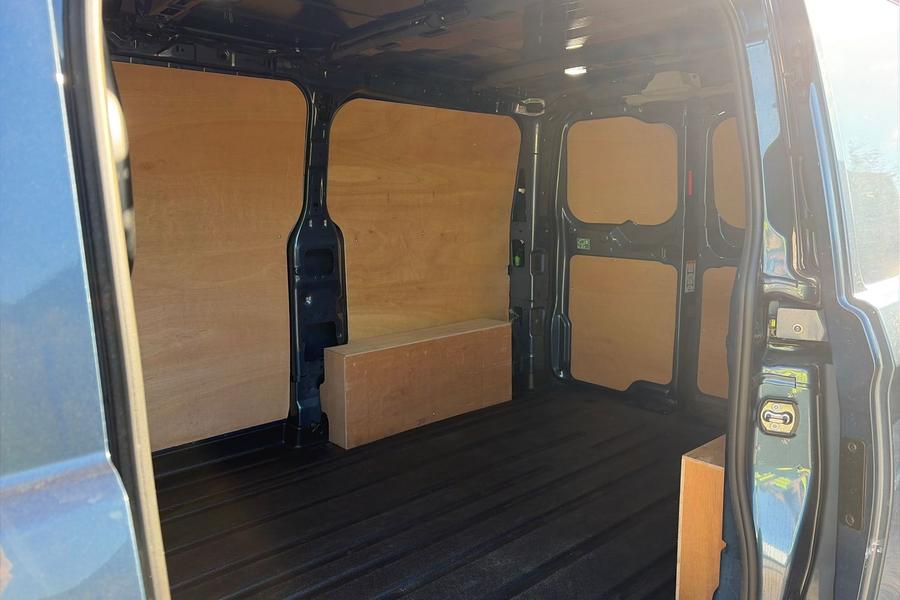 Ford Transit Custom Photo autoimg-eff0b498a58e2cc89e5f4753a6dd78522d1a2912.jpg