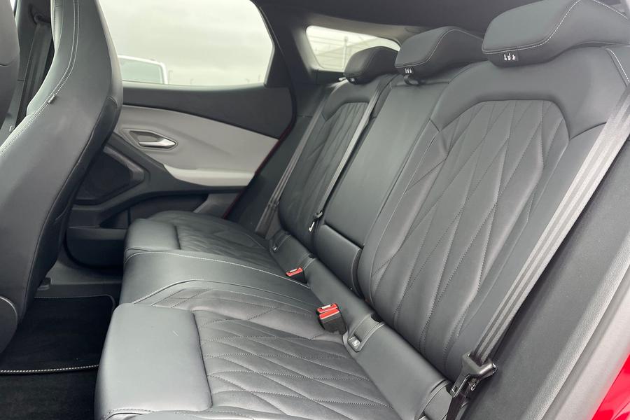 Ford EXPLORER Photo autoimg-eff0bd04b4eaf77c7d459bf63e67b6fb4615da93.jpg