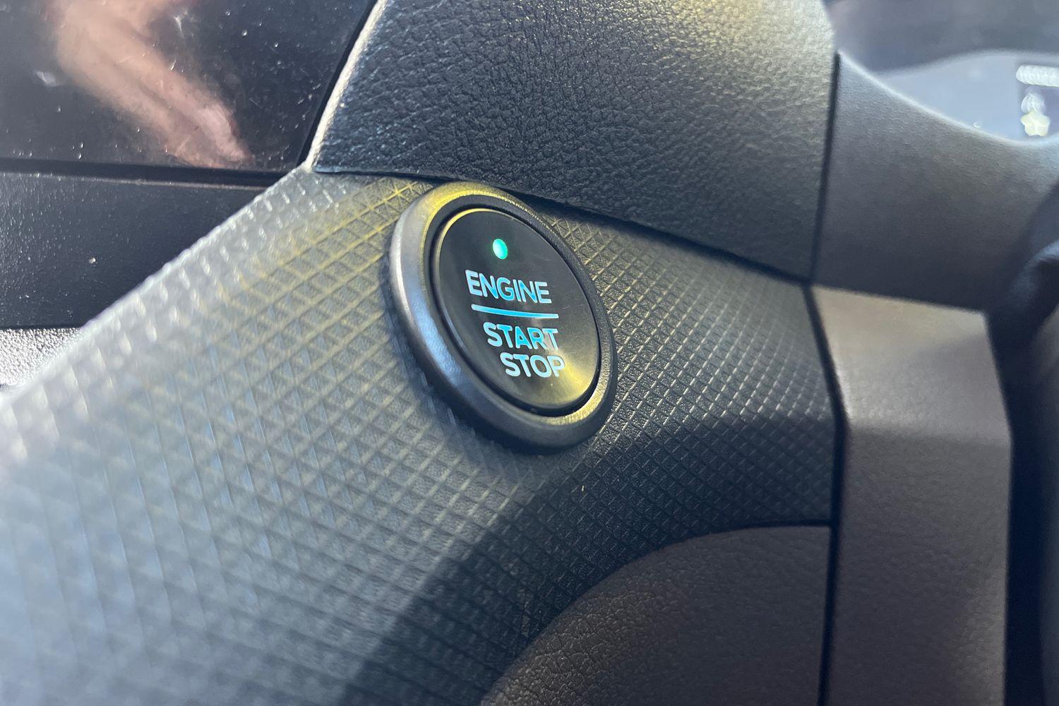 Ford TRANSIT CONNECT Photo 17