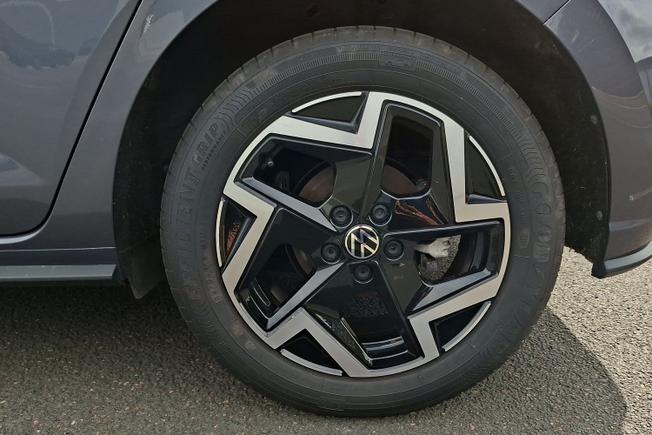 VOLKSWAGEN Polo Photo 5