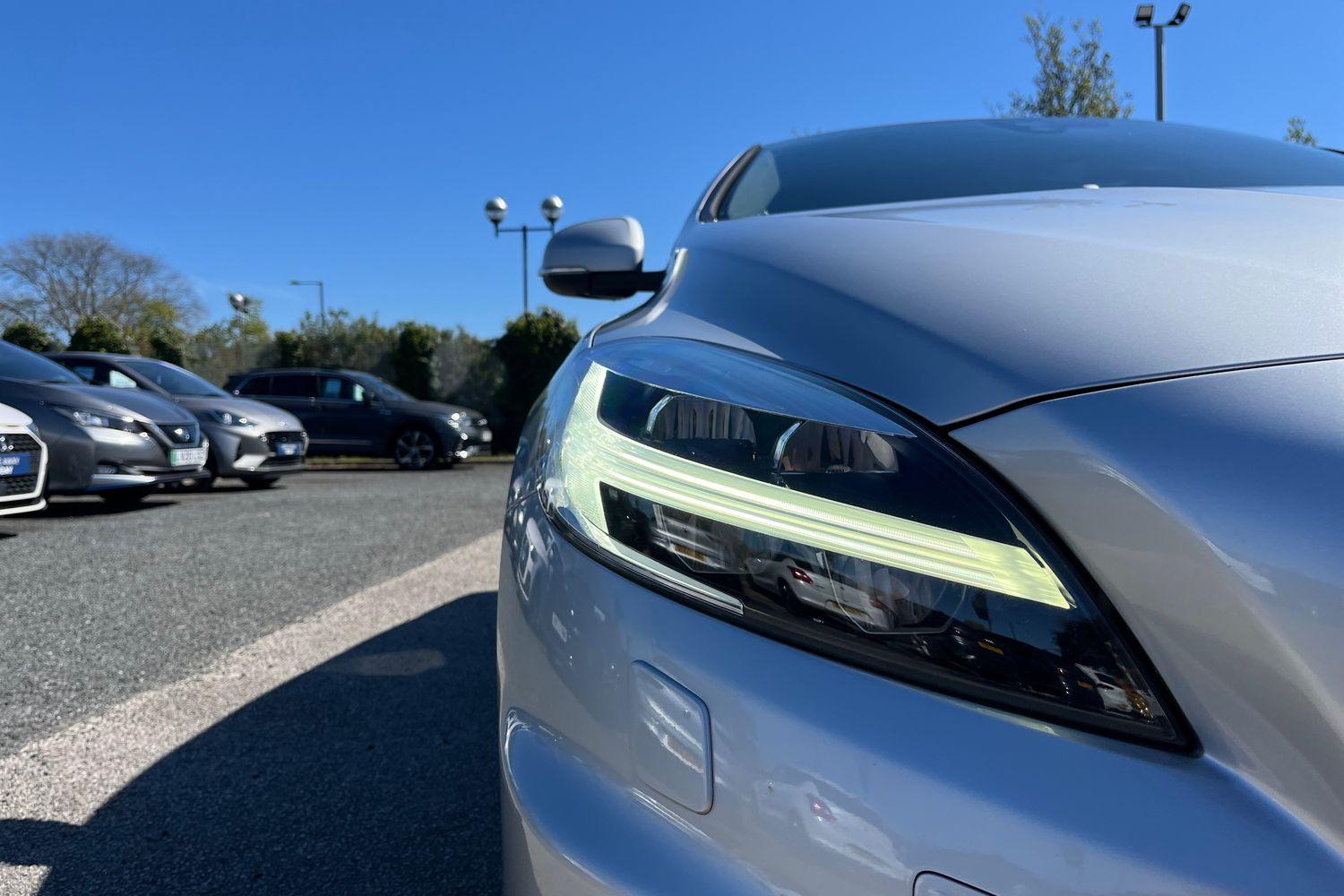 Volvo V40 Photo 39