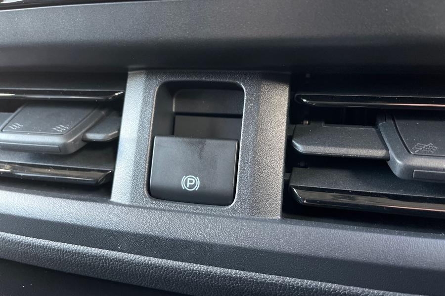 Ford TRANSIT CUSTOM Photo autoimg-eff57a41bdb08c37e78f52d57c24eb2b4864b803.jpg