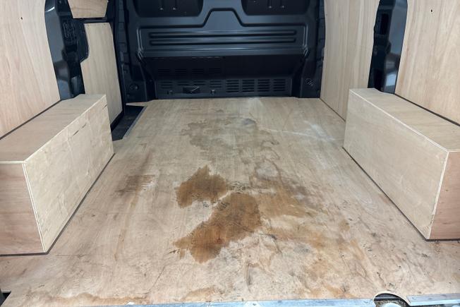 VOLKSWAGEN Transporter Photo 12