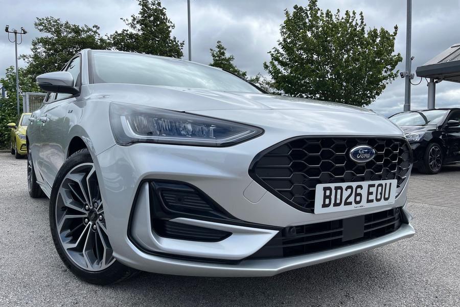 Ford Focus Photo autoimg-effdfa9b92d56bbce2abca26e48807b435ad8c96.jpg