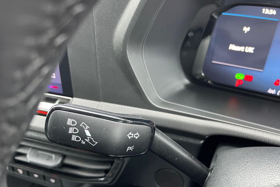 Used FORD TRANSIT CONNECT HS25CGF 23