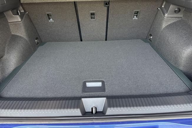 VOLKSWAGEN T-Roc Photo 12