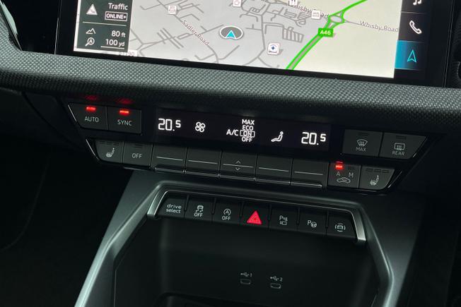 AUDI  A3 Sportback Photo 35