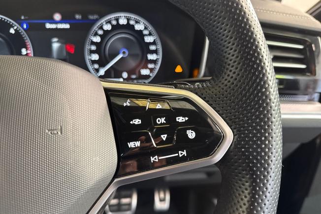 Volkswagen Touareg Photo 17