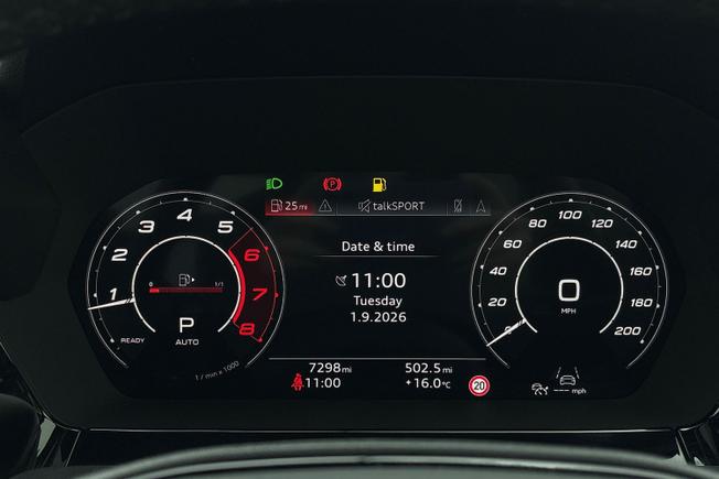 AUDI RS3 Photo 15