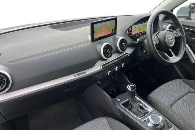 Audi Q2 Photo 2