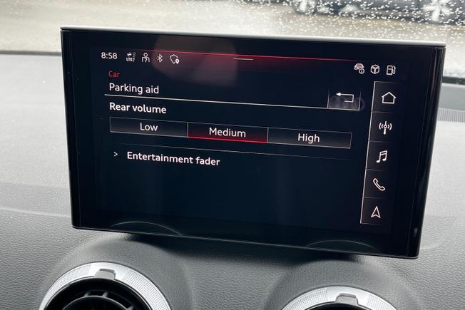 AUDI Q2 Photo 32