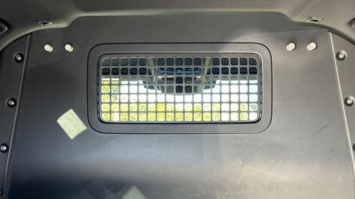 Land Rover Defender Photo autoimg-f01b68f38370cd90344659daab2831384175c309.jpg