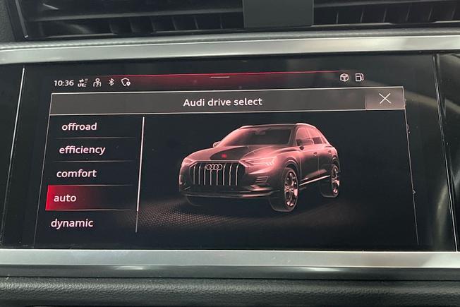 AUDI Q3 Photo 23