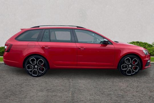 Skoda Octavia Photo autoimg-f024276c2834eceaabcb0309fee5a255d3088817.jpg