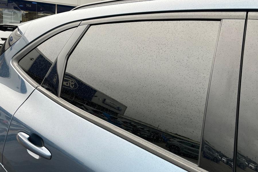 Ford Kuga Photo autoimg-f025c942a3254ddde5d9a512c6ba892d44a9f7ee.jpg
