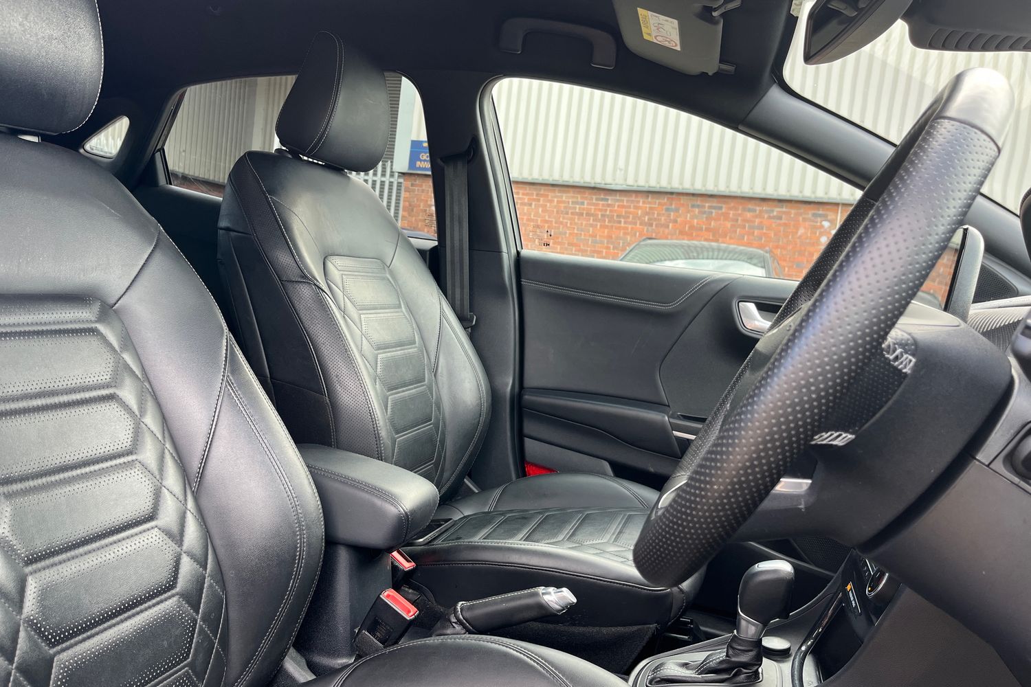 Ford Puma Photo 16