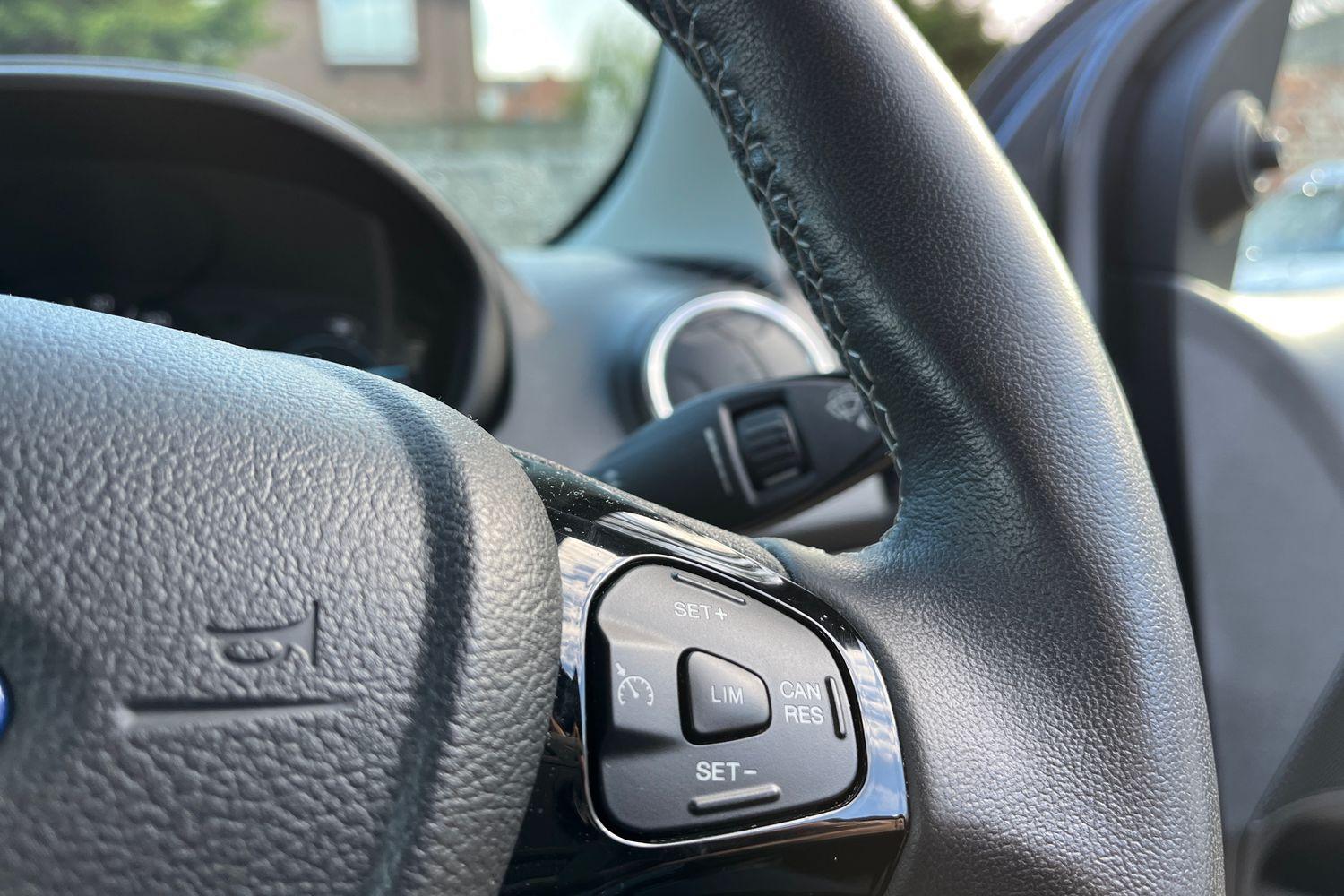 Ford KA+ Photo 25