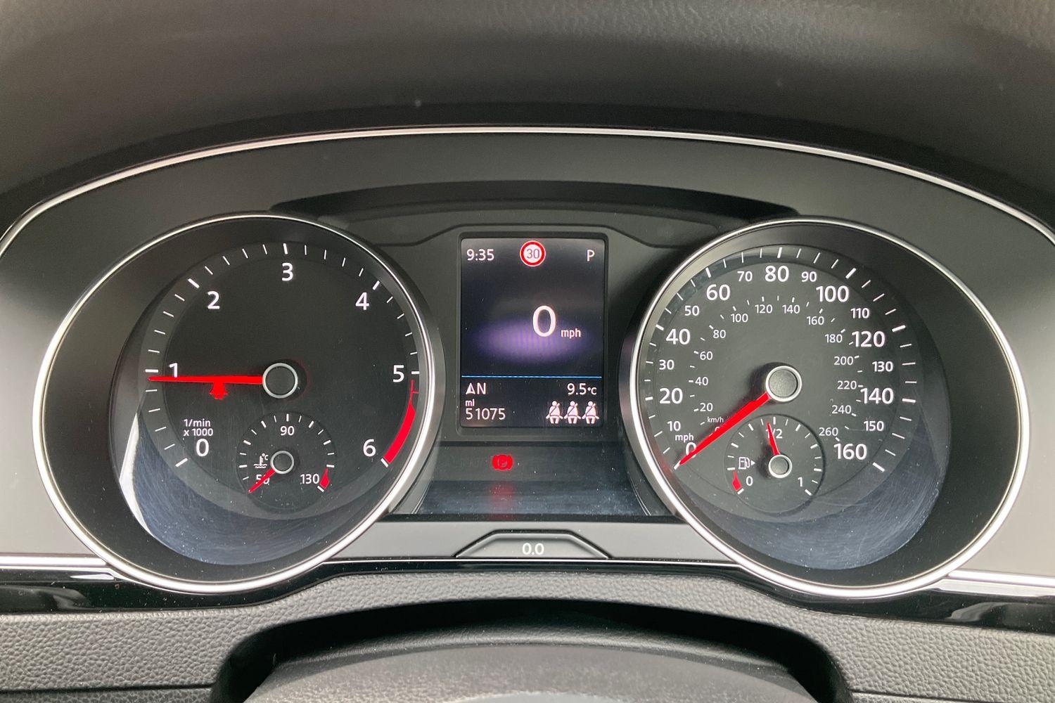 Volkswagen PASSAT Photo 12