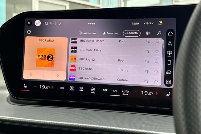 Audi Q3 Photo 34