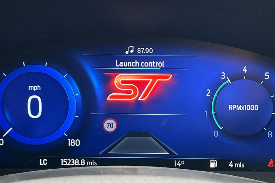 Ford Focus Photo autoimg-f0320a0fd52ba3a65ffee6f4ce45c2c1ac16b2b4.jpg