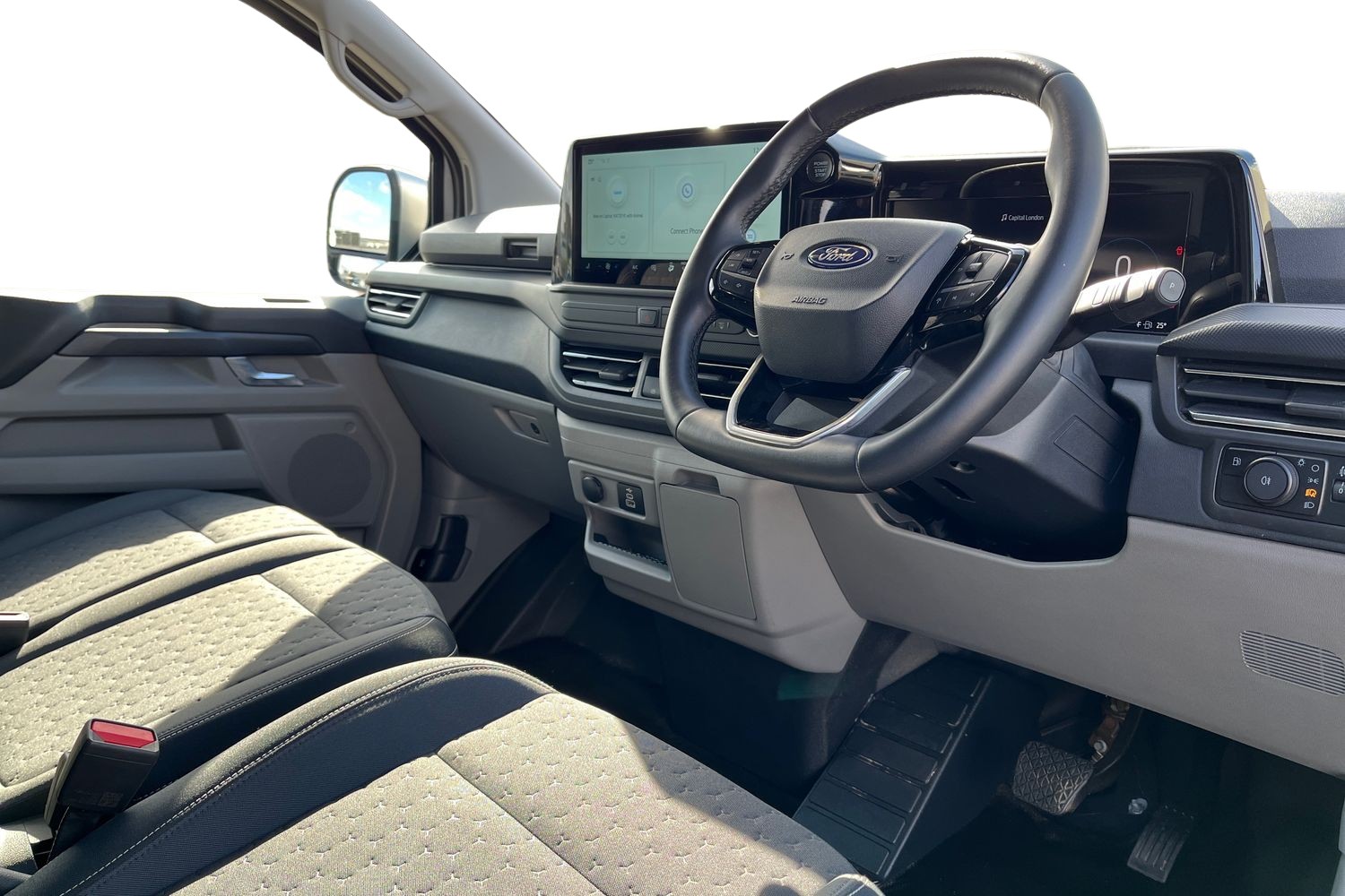 Ford TRANSIT CUSTOM Photo 13