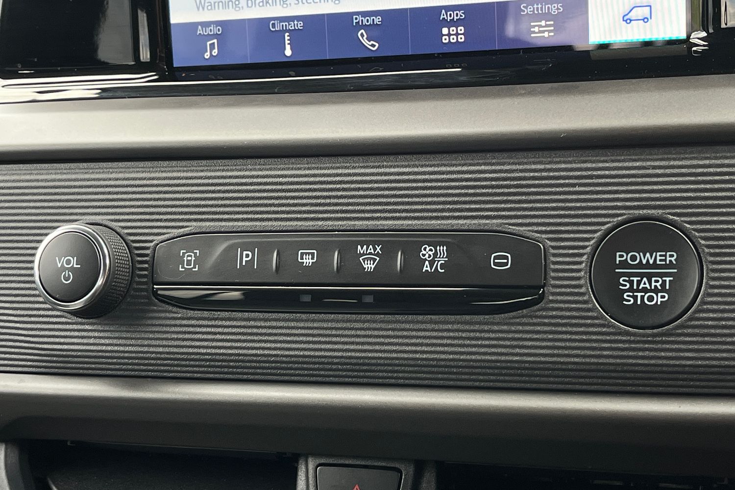 Ford Tourneo Courier Photo 32