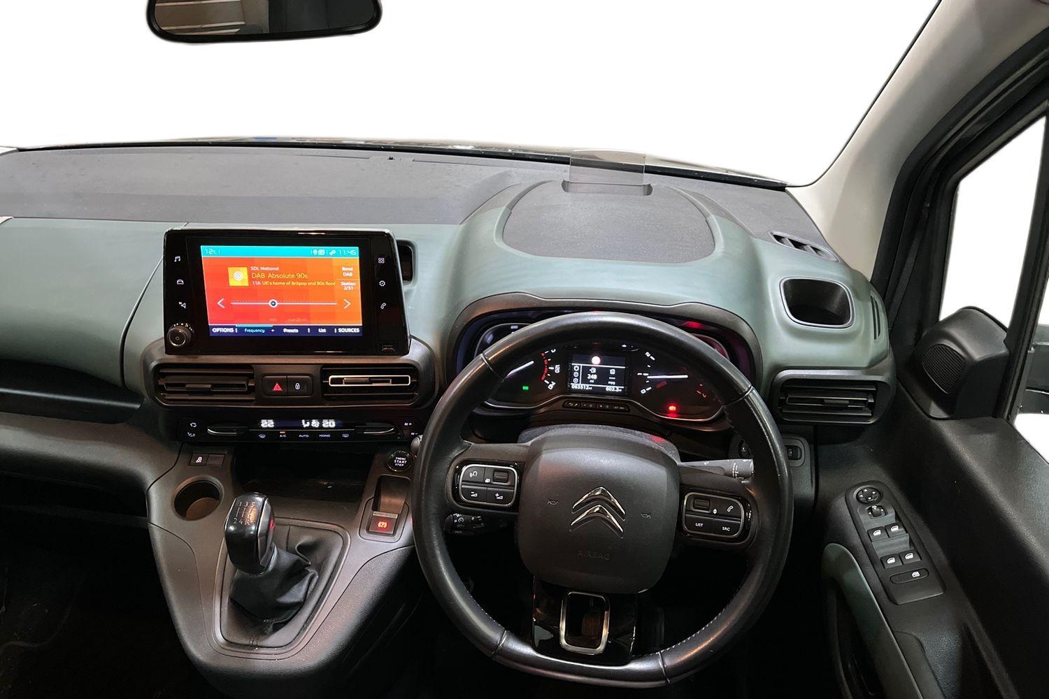Citroen BERLINGO Photo 10