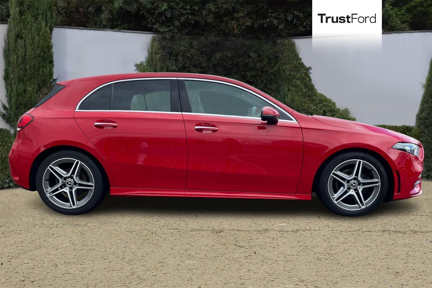Mercedes-Benz A Class Photo 2