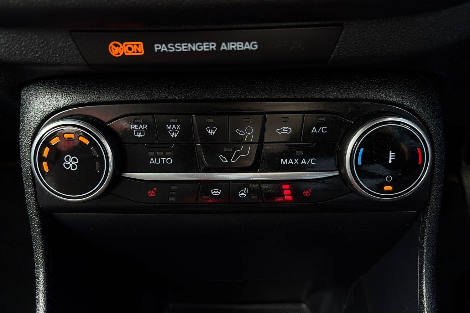 Ford Fiesta Photo 26