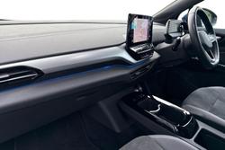 VOLKSWAGEN ID.4 Photo 2