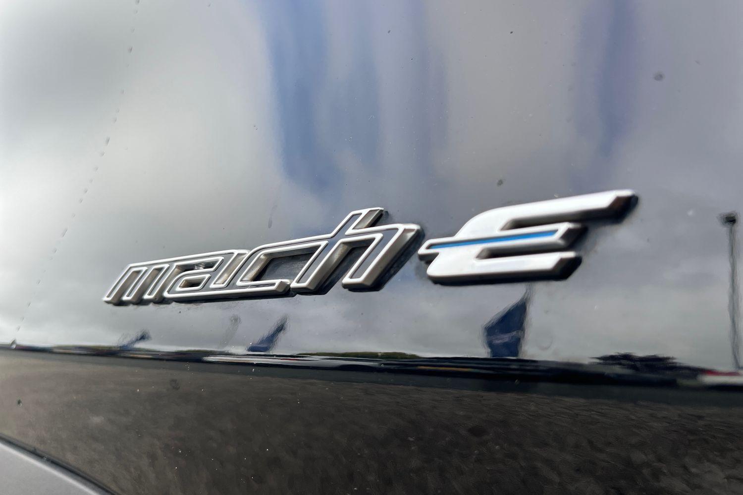 Ford Mustang Mach-E Photo 39